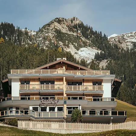 Jagdhof Pure Mountain Hotel 4*
