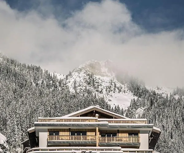 Jagdhof Pure Mountain Hotel 4*