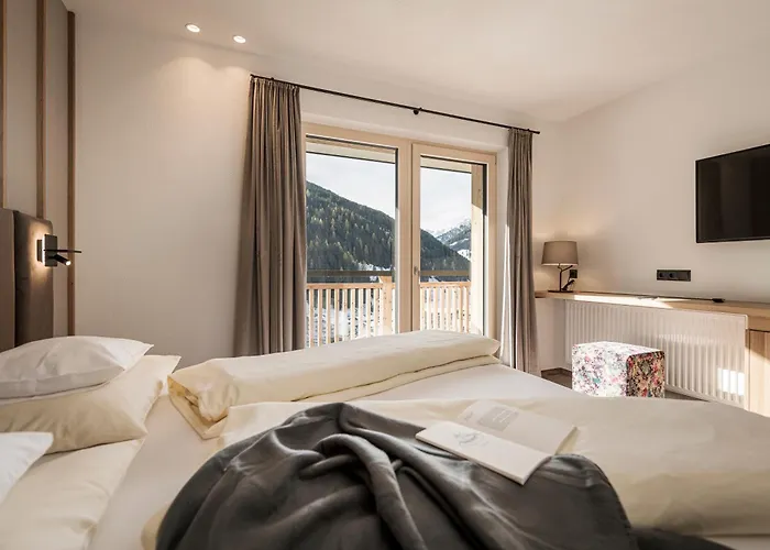 Jagdhof Pure Mountain Hotel 4*