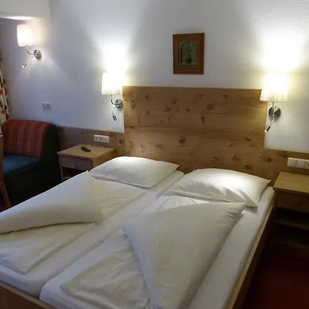 Hotell Garni Jagdhof Tux